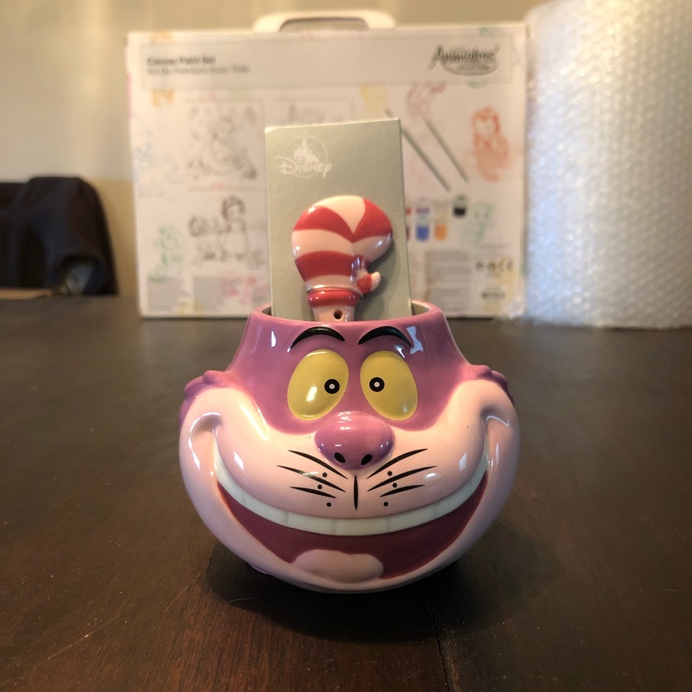DISNEY CHESHIRE CAT SPOON AND MUG SET NEW!